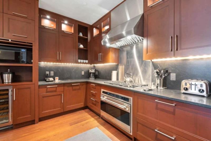 4 Bedroom Luxury Residence At Solaris Residences Вейл Экстерьер фото